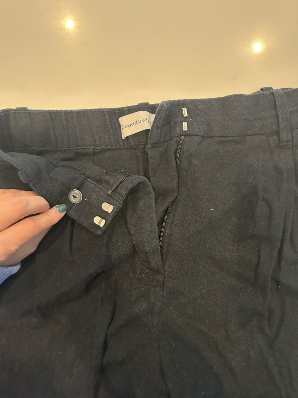 Abercrombie Women’s Black pleated Wide Leg Linen-Blend trousers SZ Small / short